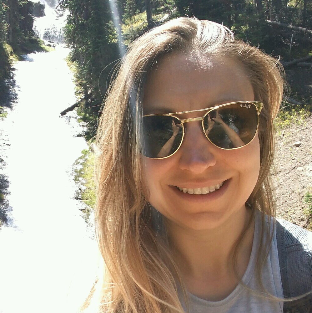 Meet your Posher, Sara